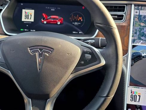 Used 2017 Tesla Model S 60 RWD image 15