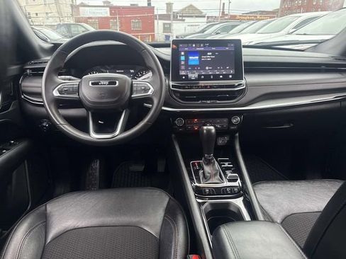 Used 2024 Jeep Compass Trailhawk image 17