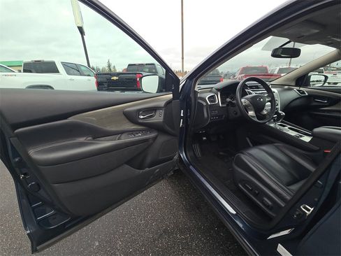Used 2018 Nissan Murano Platinum image 15