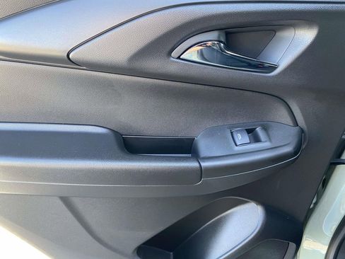 Used 2025 Chevrolet TrailBlazer ACTIV w/ Driver Confidence Package image 11