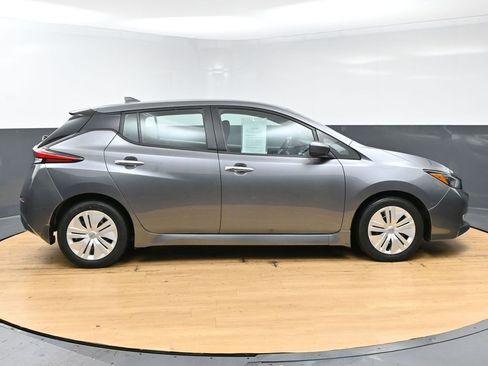 Used 2023 Nissan Leaf S FWD image 8