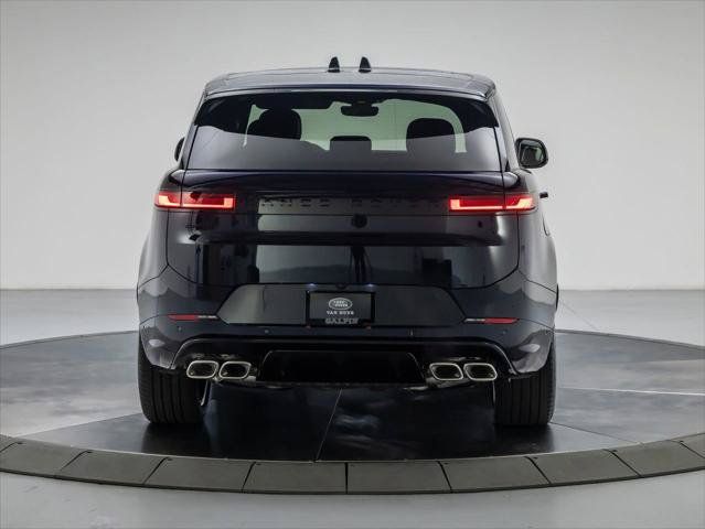 New 2026 Land Rover Range Rover Sport Dynamic SE AWD/4WD image 4