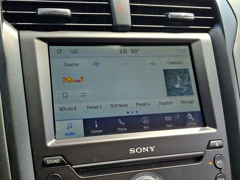 Used 2019 Ford Fusion Energi Titanium FWD image 24