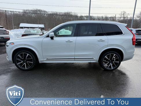 Certified 2023 Volvo XC90 B6 Plus image 5