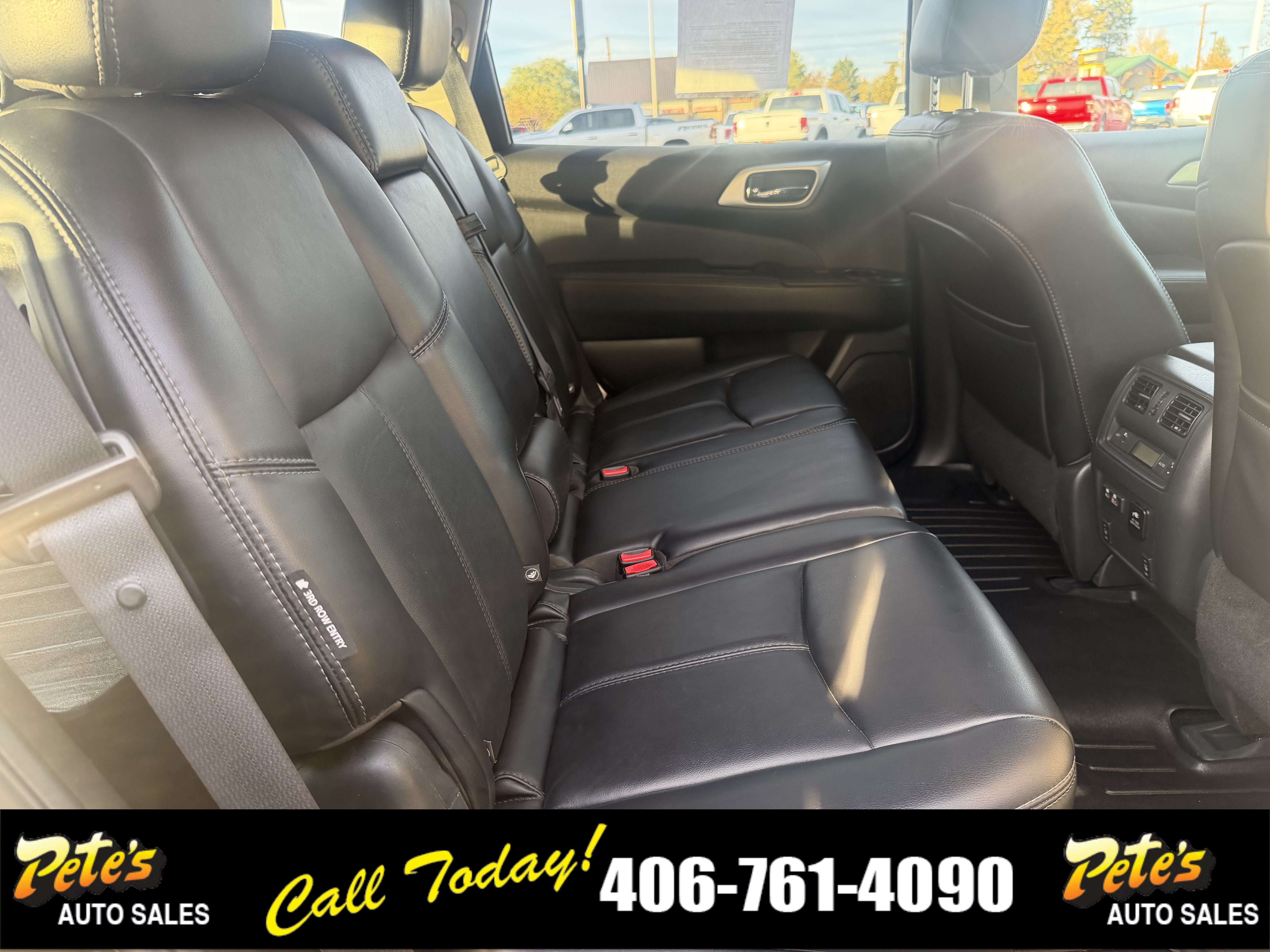 Used 2019 Nissan Pathfinder SL w/ SL Premium Package AWD/4WD image 36