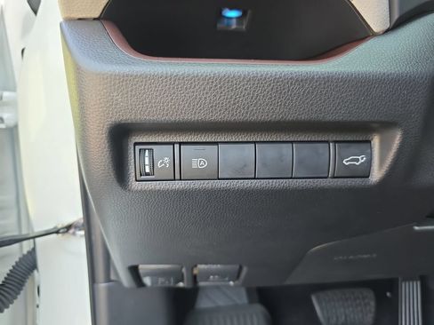 Used 2019 Toyota RAV4 Limited AWD/4WD image 28