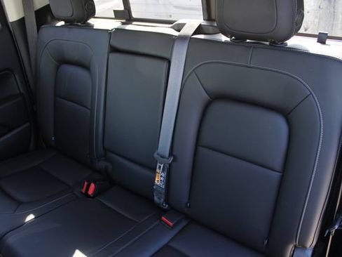 Used 2022 Chevrolet Colorado ZR2 w/ ZR2 Dusk Special Edition AWD/4WD image 22