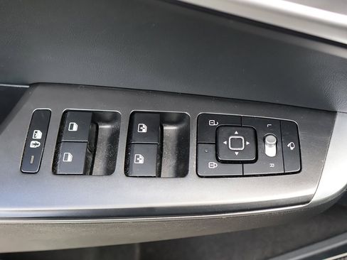 Used 2022 Kia EV6 Wind w/ Wind Technology Package image 41