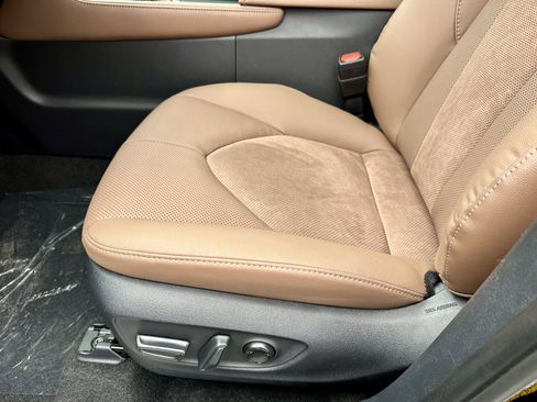 New 2026 Toyota Grand Highlander AWD Hybrid image 25