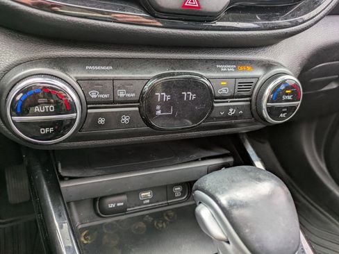 Used 2023 Kia Soul GT-Line image 17