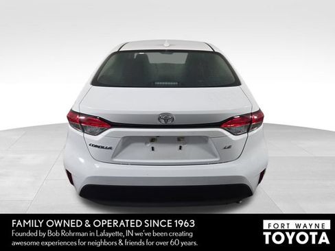 Used 2024 Toyota Corolla LE FWD image 8