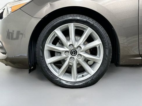 Used 2017 MAZDA MAZDA3 Touring FWD image 37