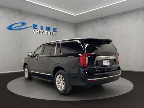 Used 2024 GMC Yukon XL Denali w/ Advanced Technology Package AWD/4WD image 5