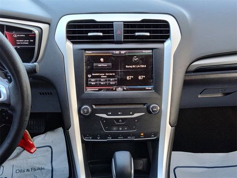 Used 2014 Ford Fusion SE image 23