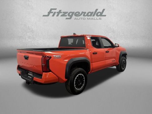 Used 2024 Toyota Tacoma TRD Off-Road image 6