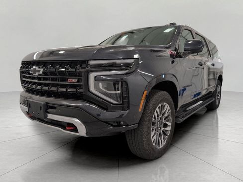 Used 2025 Chevrolet Suburban Z71 AWD/4WD image 13