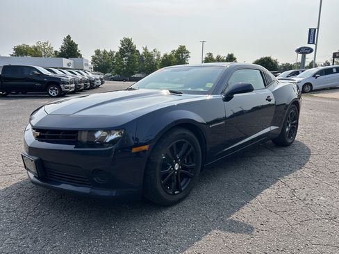 Used 2015 Chevrolet Camaro LS RWD image 7