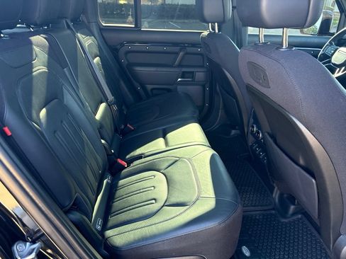 Used 2020 Land Rover Defender 110 X AWD/4WD image 17