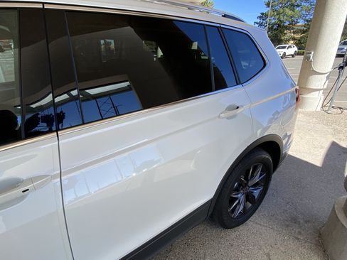 Used 2023 Volkswagen Tiguan SE w/ Panoramic Sunroof Package FWD image 47