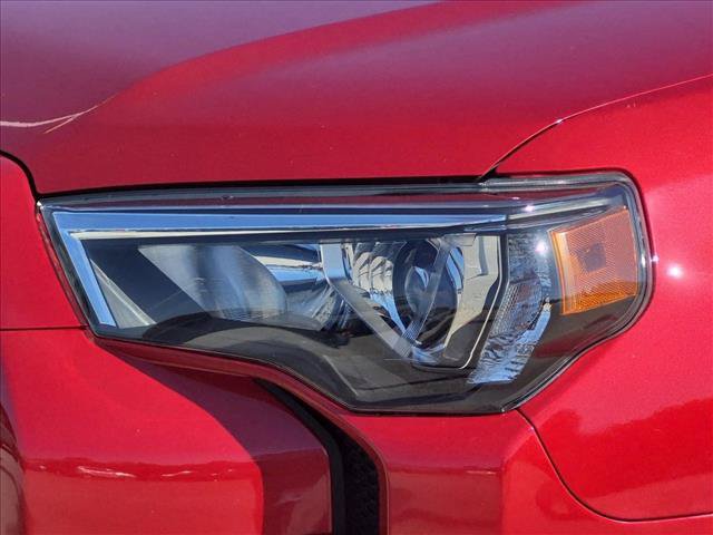 Used 2022 Toyota 4Runner SR5 Premium w/ Moonroof Package AWD/4WD image 9