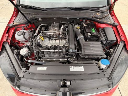 Used 2019 Volkswagen Golf SE FWD image 8