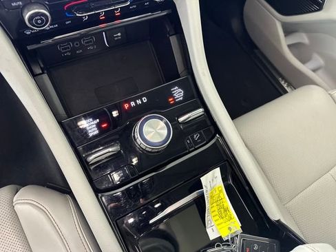 Used 2022 Jeep Grand Cherokee Overland w/ Advanced Protech Group III image 20