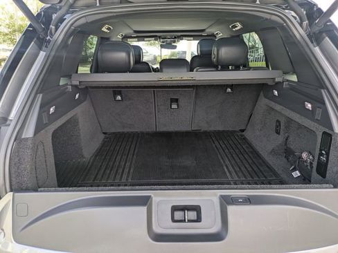 Used 2023 Land Rover Range Rover SE image 12