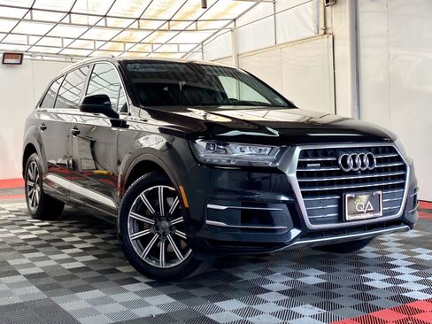 Used 2018 Audi Q7 3.0T Prestige image 1