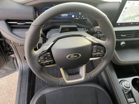 New 2026 Ford Explorer Tremor w/ Tremor Ultimate Package AWD/4WD image 15