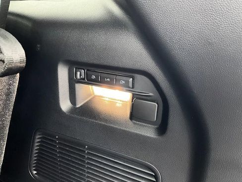 Used 2025 Ford Explorer ST AWD/4WD image 8