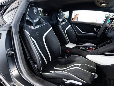 Used 2023 Lamborghini Huracan Tecnica RWD image 47