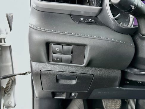 Used 2022 Toyota Highlander XSE AWD/4WD image 17