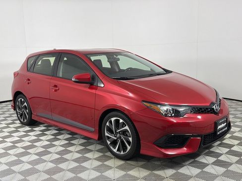Used 2016 Scion iM image 3