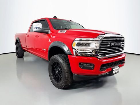 Used 2024 RAM 3500 Laramie AWD/4WD image 5