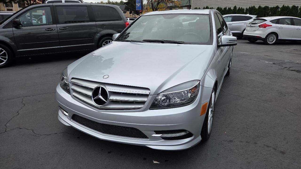Used 2011 Mercedes-Benz C 300 4MATIC Sedan image 3