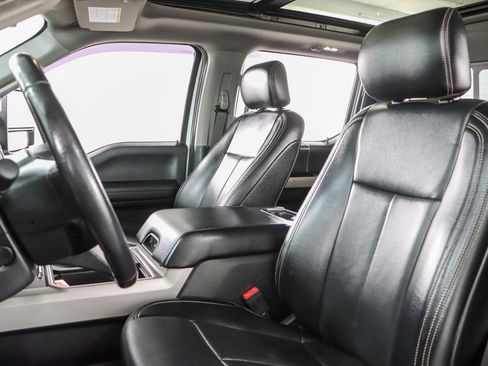 Used 2021 Ford F250 Lariat w/ Lariat Ultimate Package image 28