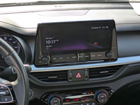 Used 2024 Kia Forte GT-Line image 18