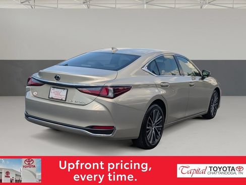 Used 2023 Lexus ES 250 w/ Premium Package AWD/4WD image 5