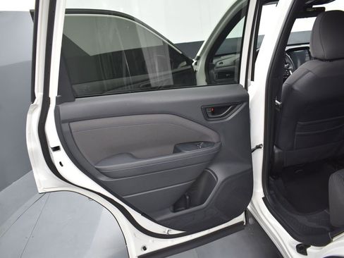 Certified 2025 Subaru Forester Premium w/ Convenience Package #1 image 21