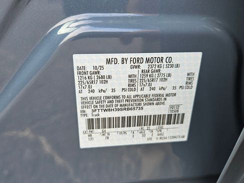 New 2025 Ford Maverick XLT w/ XLT Luxury Package image 17