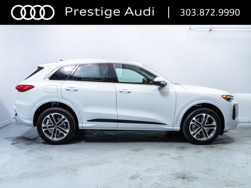 Used 2025 Audi Q5 Premium w/ Convenience Package AWD/4WD image 8
