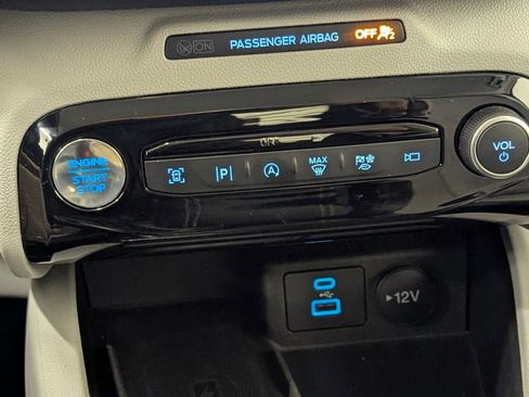 Certified 2023 Ford Escape Platinum w/ Premium Technology Package image 26