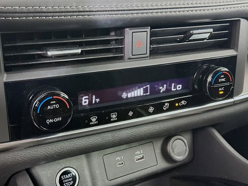 Used 2023 Nissan Rogue SV image 23