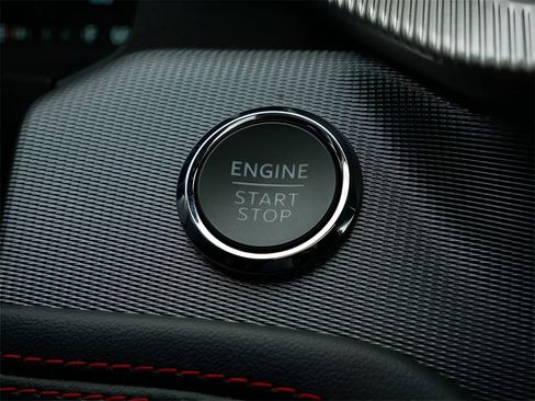 Used 2025 Ford Explorer ST image 26