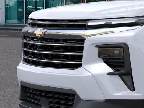 New 2026 Chevrolet Traverse LT w/ Driver Confidence Package image 13