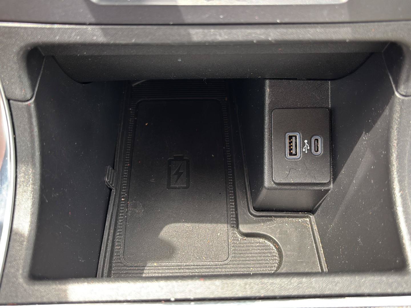 Used 2021 Ford Edge Titanium w/ Cargo Accessory Package FWD image 51