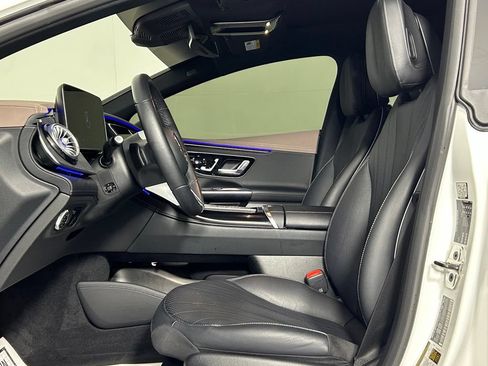 Used 2023 Mercedes-Benz EQE 500 4MATIC Sedan image 29