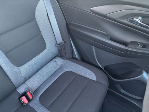 Used 2025 Chevrolet TrailBlazer LT FWD image 36