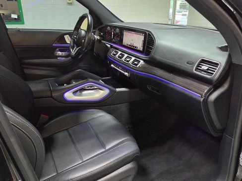 Used 2020 Mercedes-Benz GLS 450 4MATIC image 25