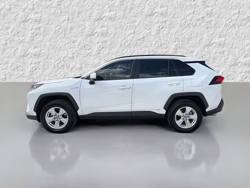 Used 2021 Toyota RAV4 XLE image 6